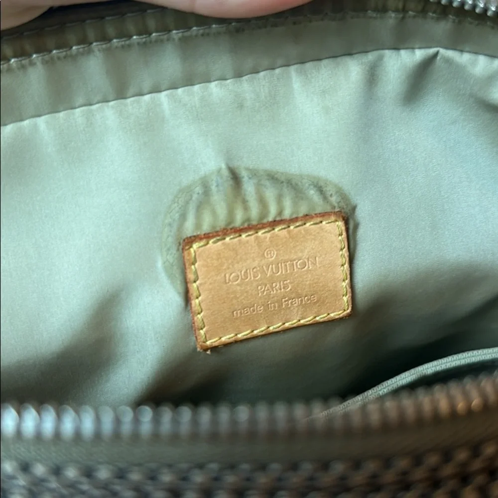 Louis Vuitton Damier Messenger Bag